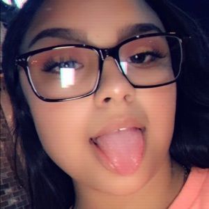 Meet your Posher, Sarahi